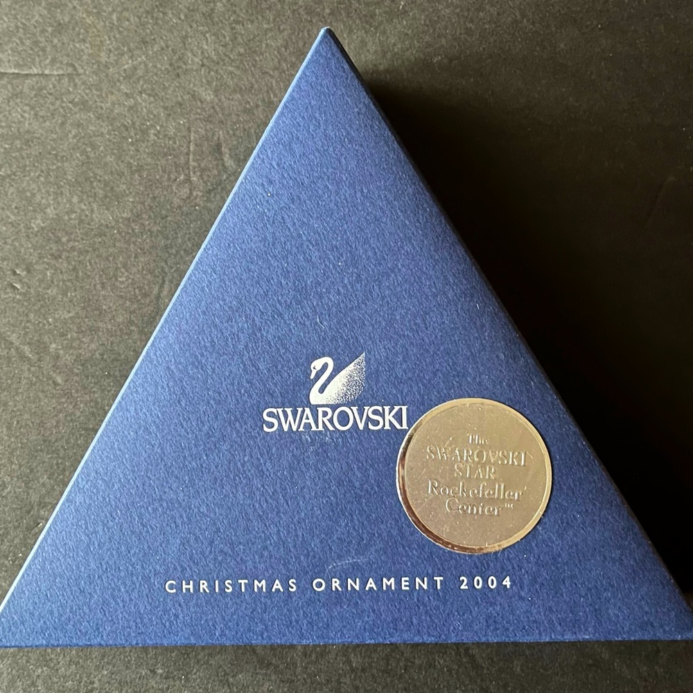 Swarovski 2004 Christmas Snowflake Ornament‎